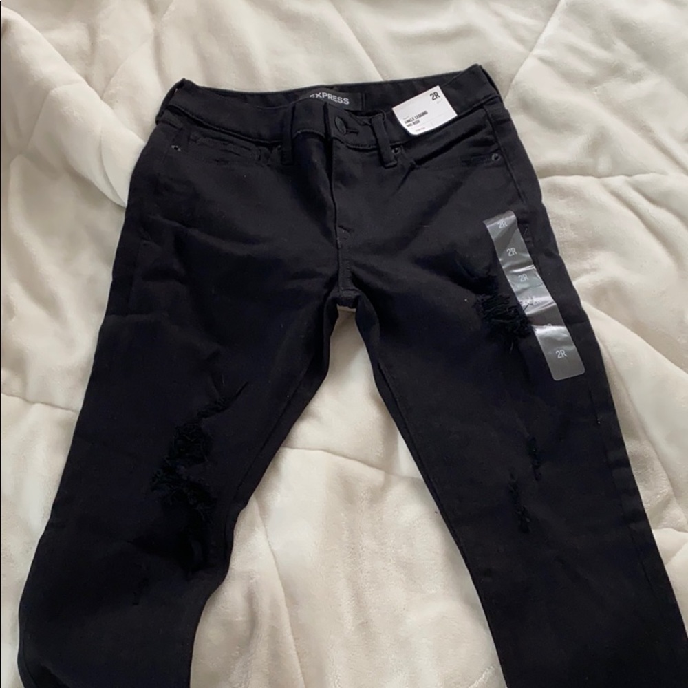 Jeans. Never Worn. Still has tag. Black